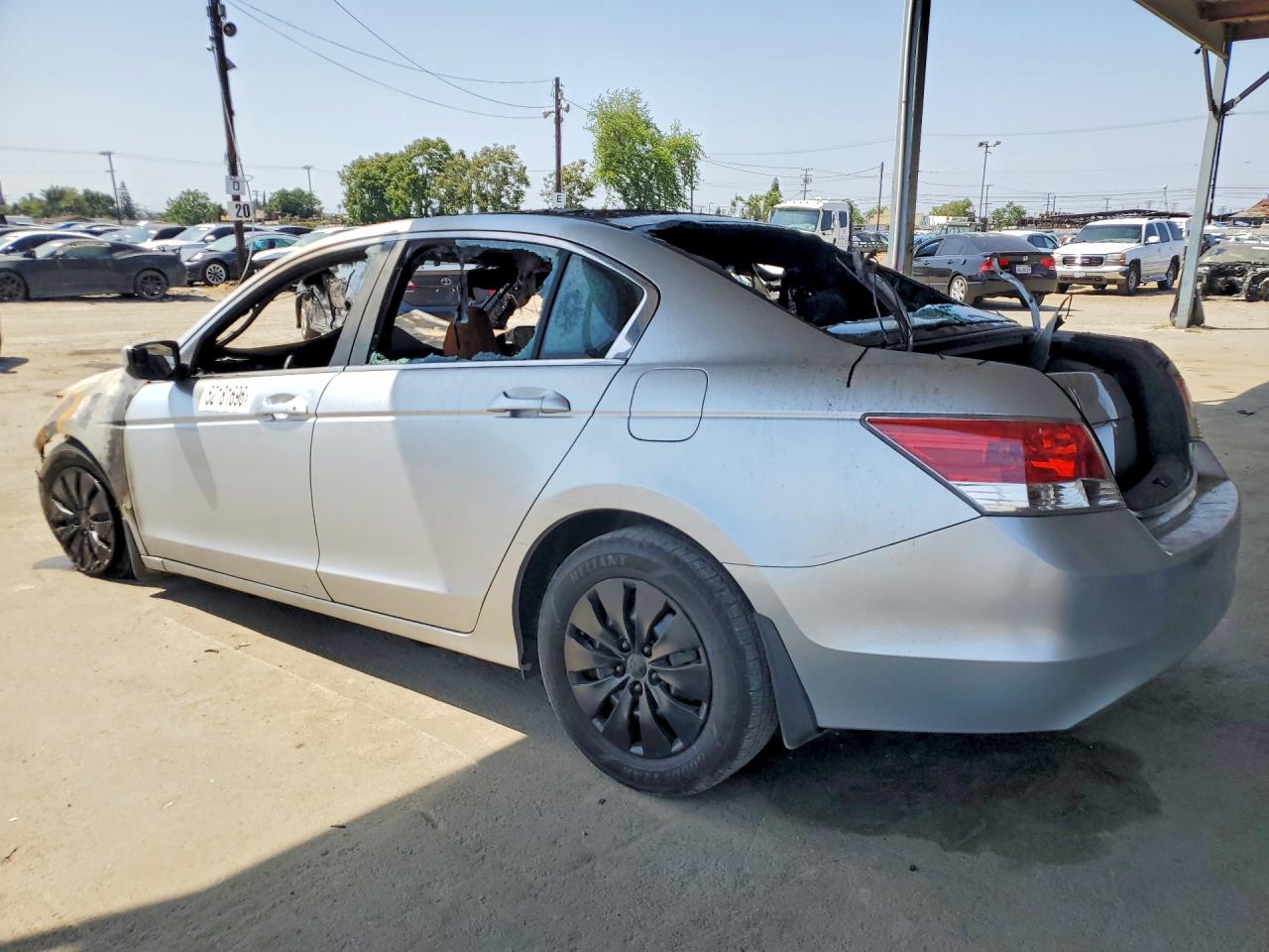 2009 HONDA ACCORD LX photo 2