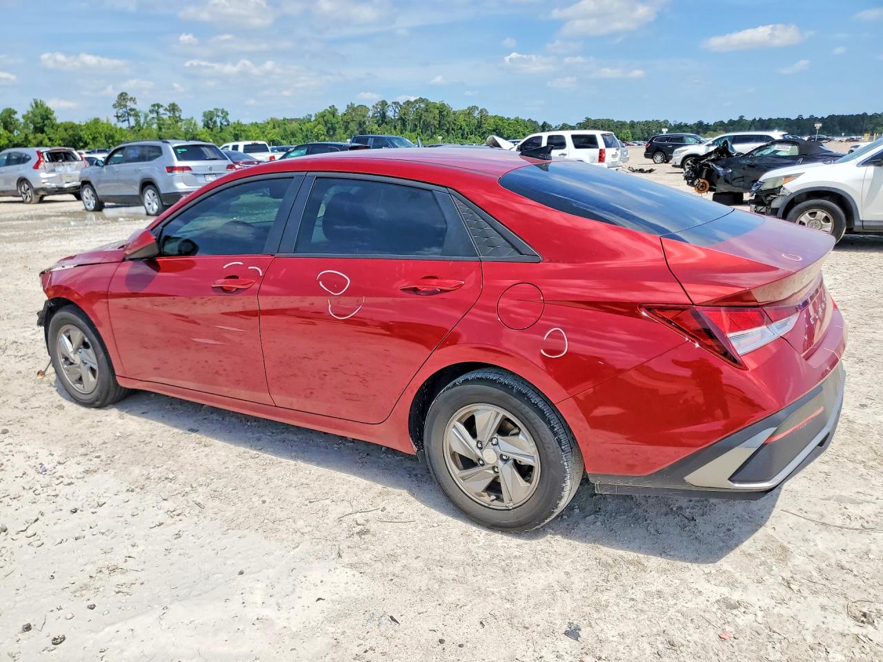 2025 HYUNDAI ELANTRA SE photo 4