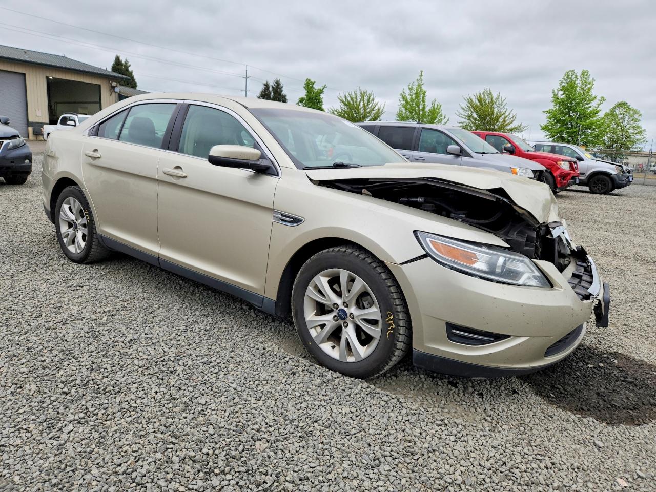 2011 FORD TAURUS SEL photo 7