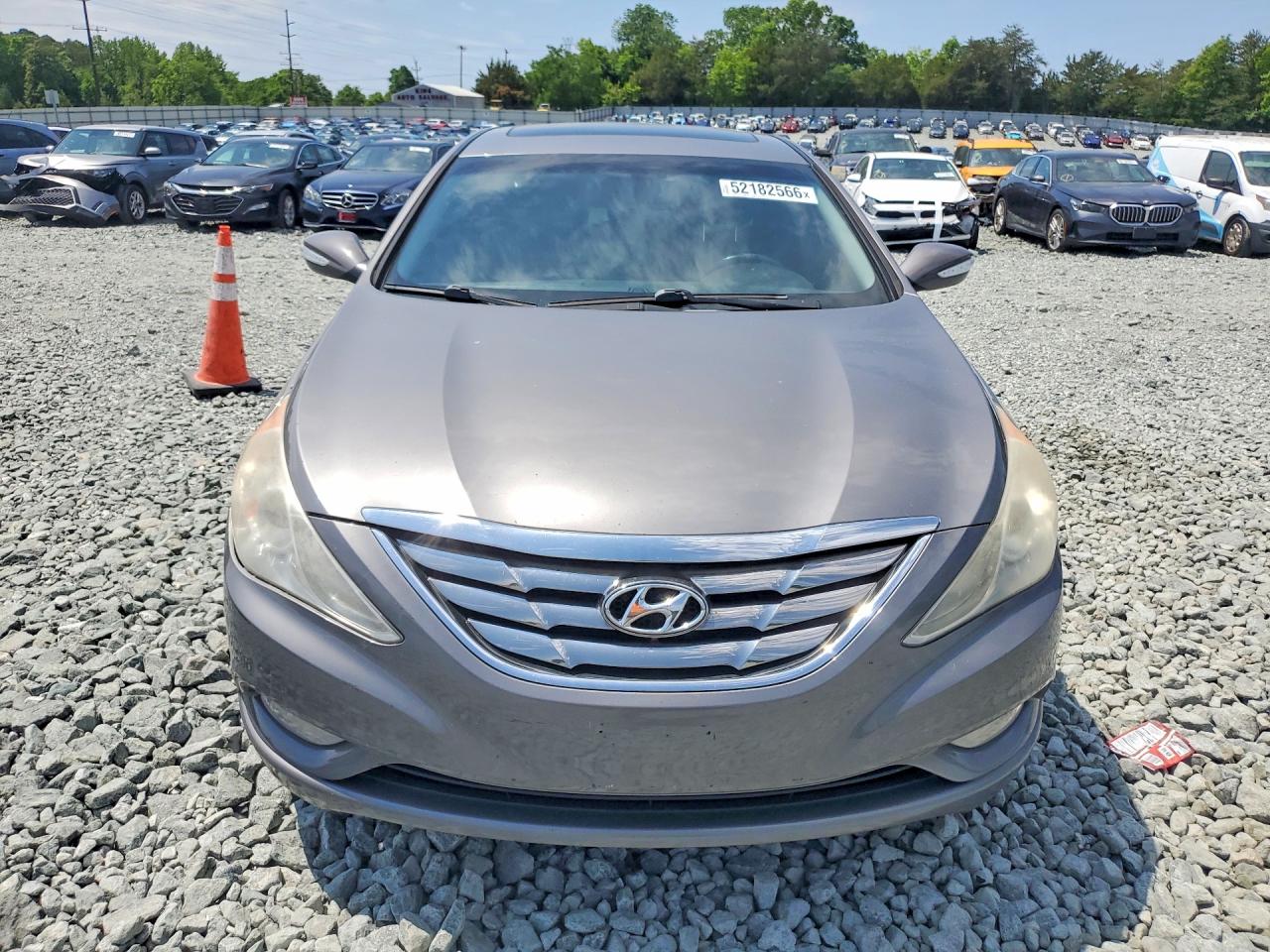 2011 HYUNDAI SONATA SE photo 9