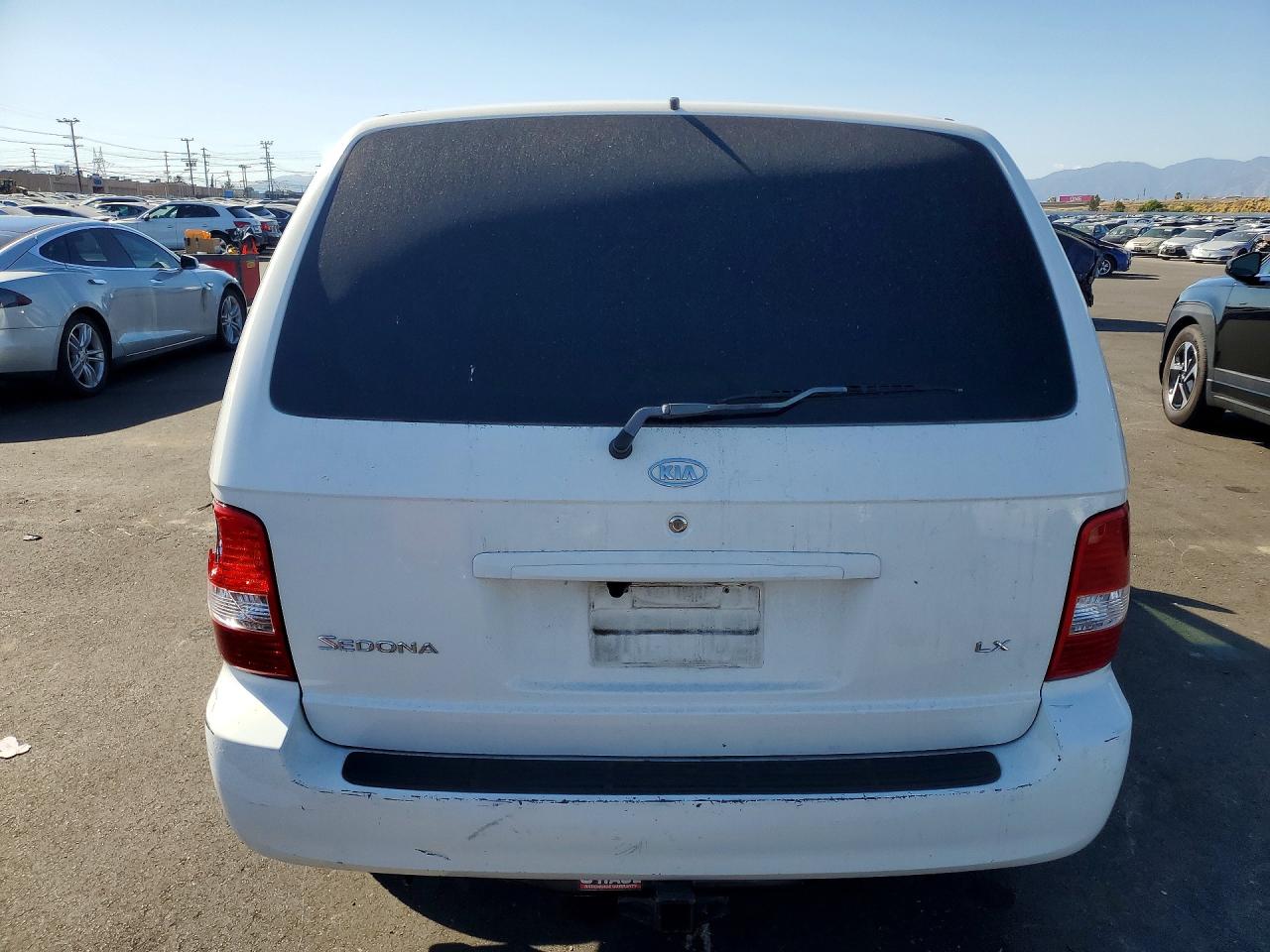 2005 KIA SEDONA LX photo 11