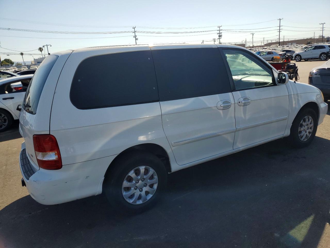 2005 KIA SEDONA LX photo 5