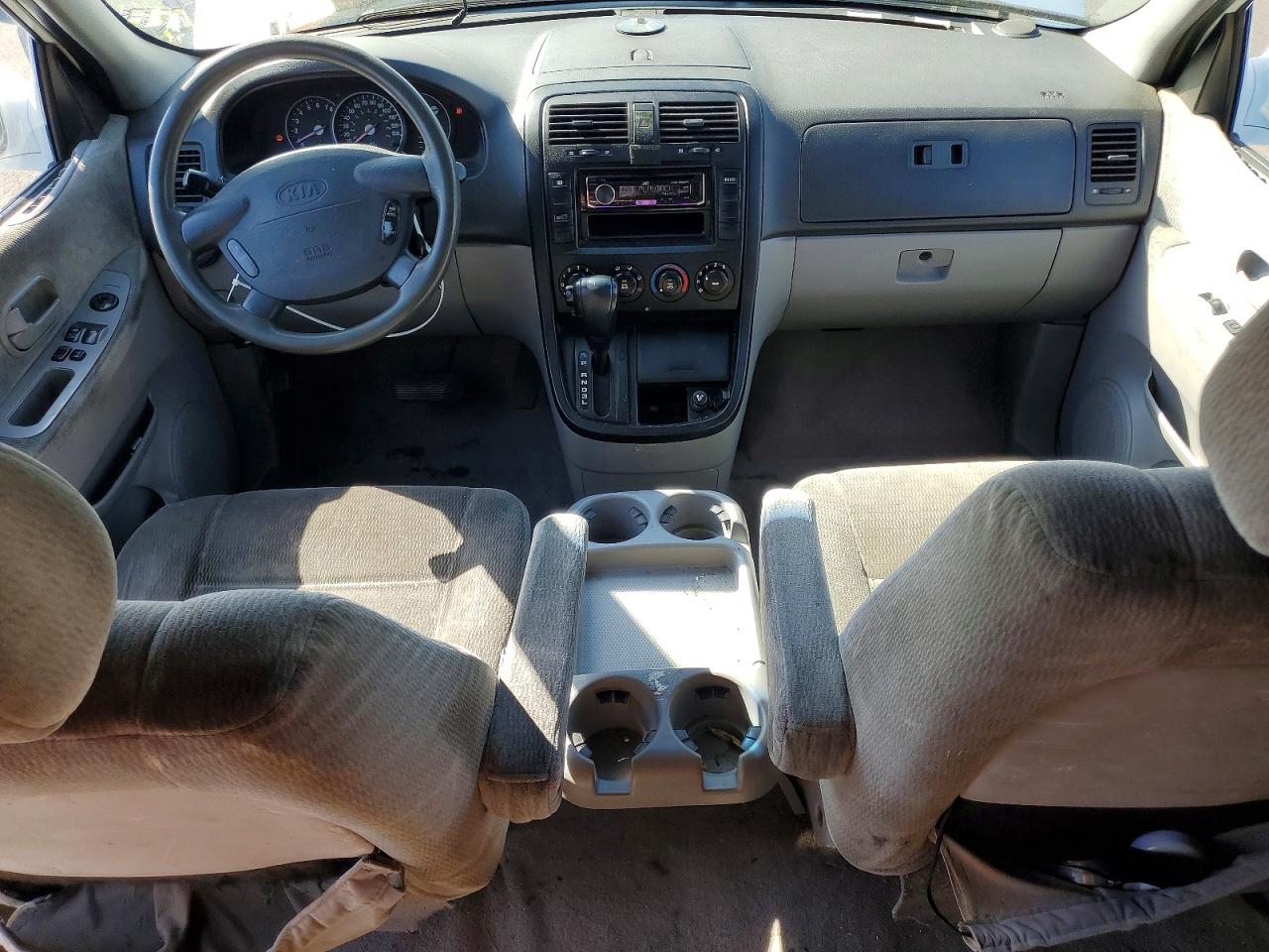 2005 KIA SEDONA LX photo 15