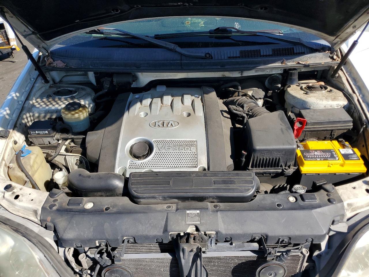 2005 KIA SEDONA LX photo 23