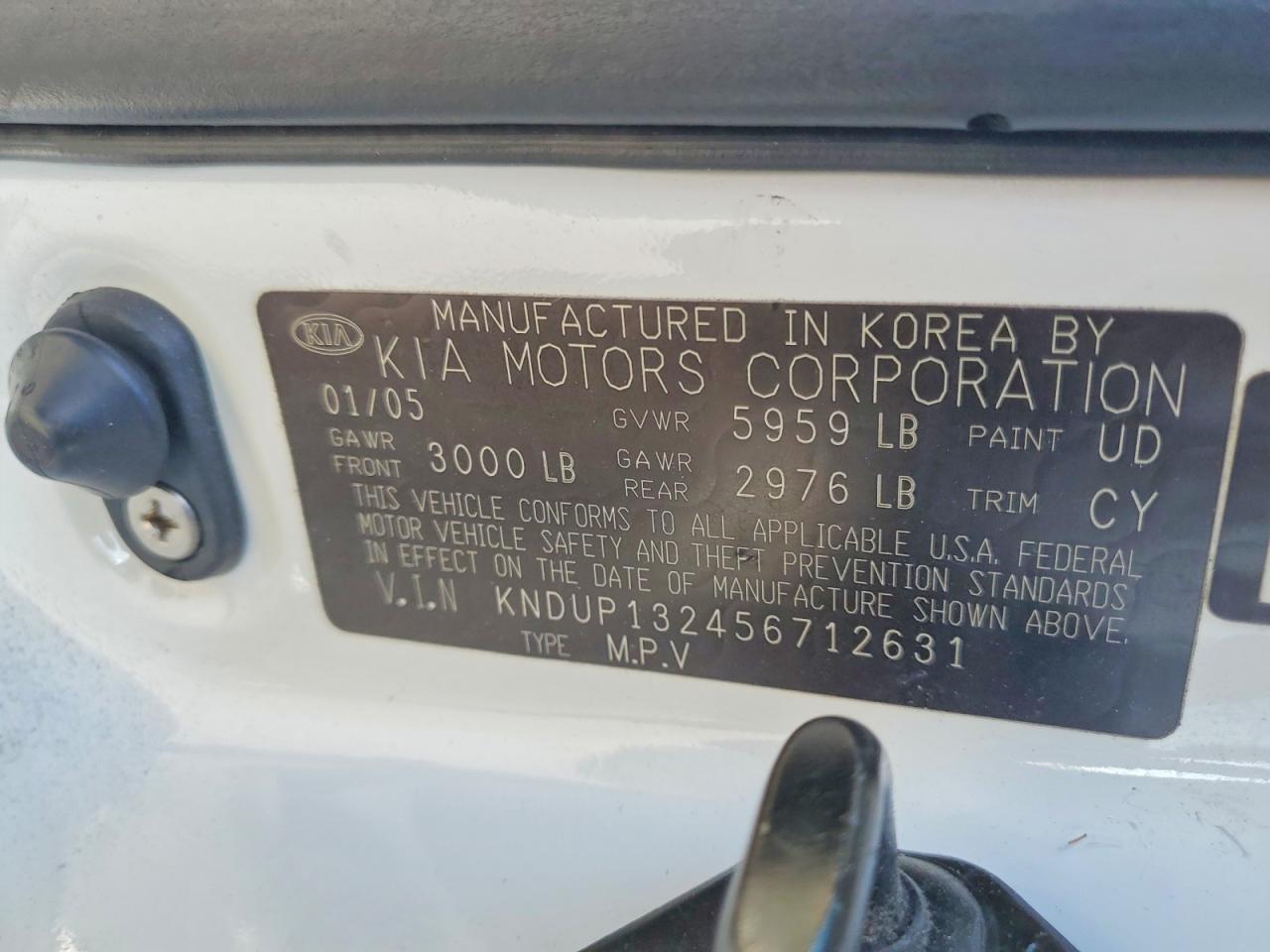 2005 KIA SEDONA LX photo 25