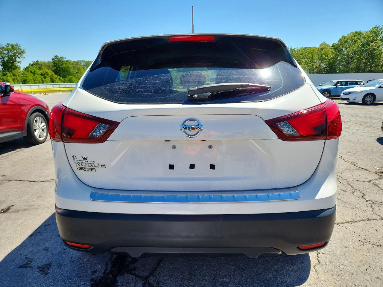 2018 NISSAN ROGUE SPORT S photo 11