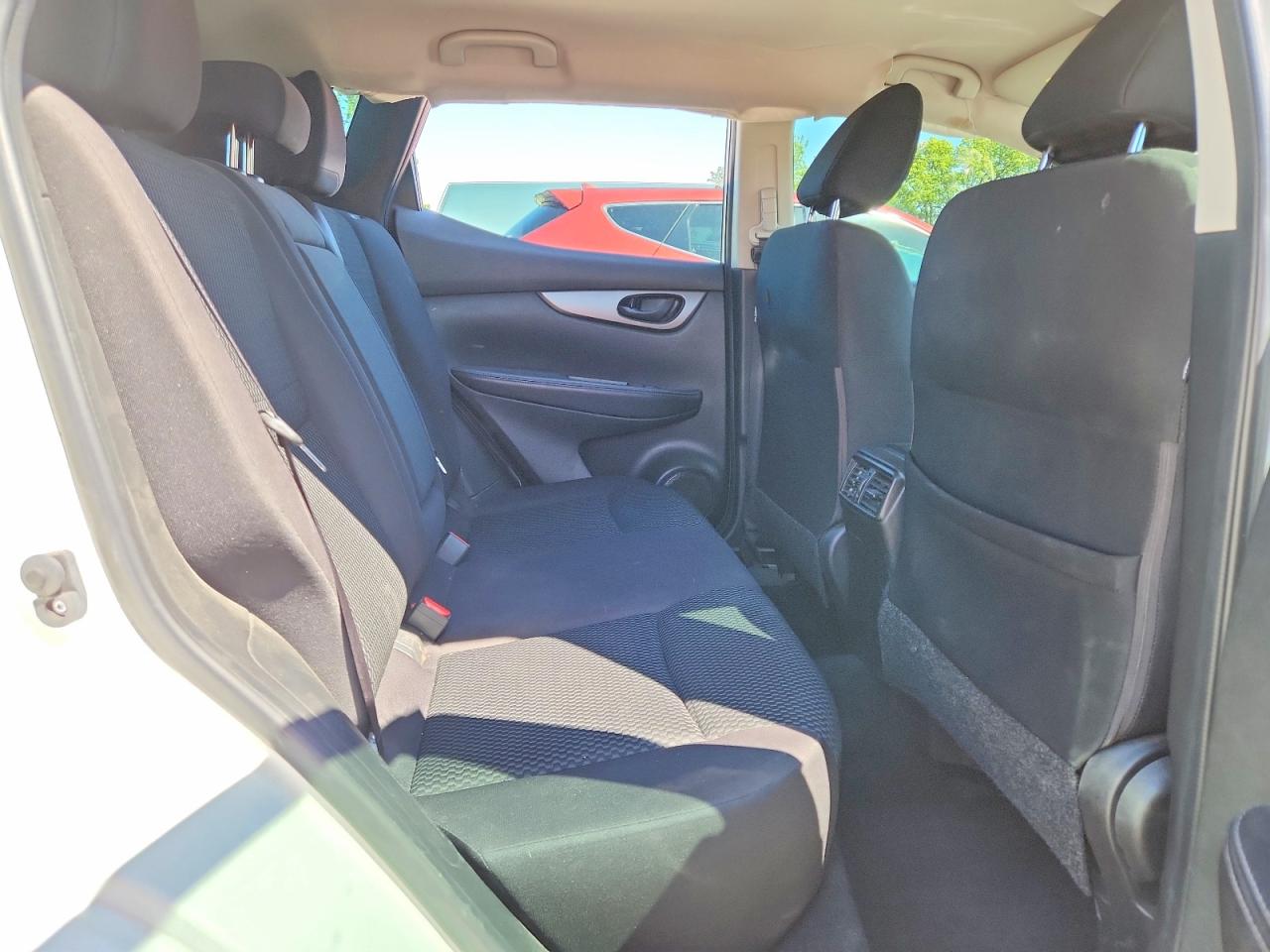 2018 NISSAN ROGUE SPORT S photo 19