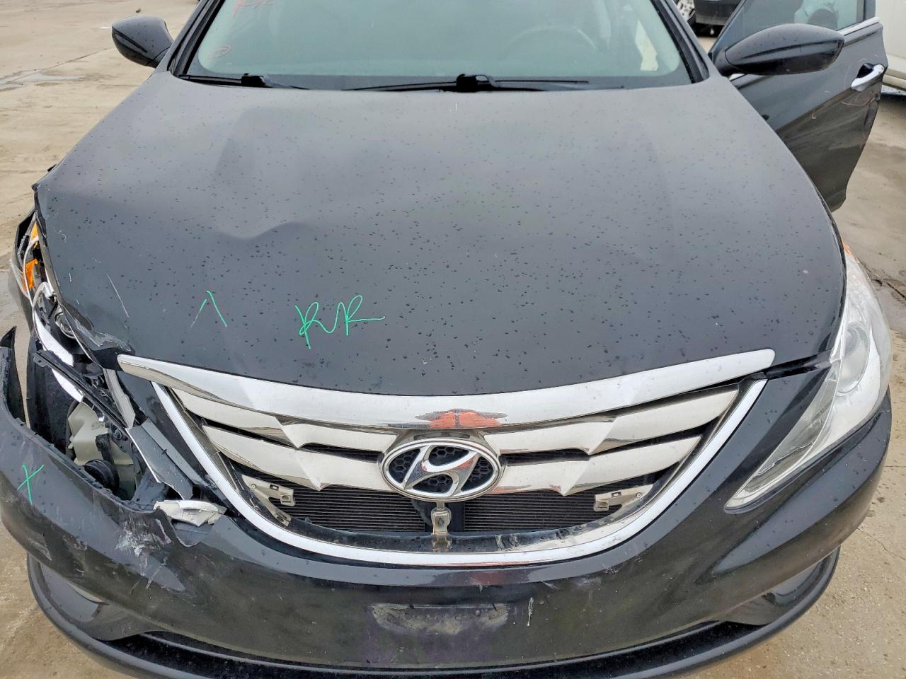 2013 HYUNDAI SONATA SE photo 21