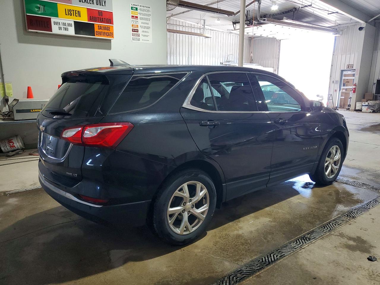 2019 CHEVROLET EQUINOX LT photo 3