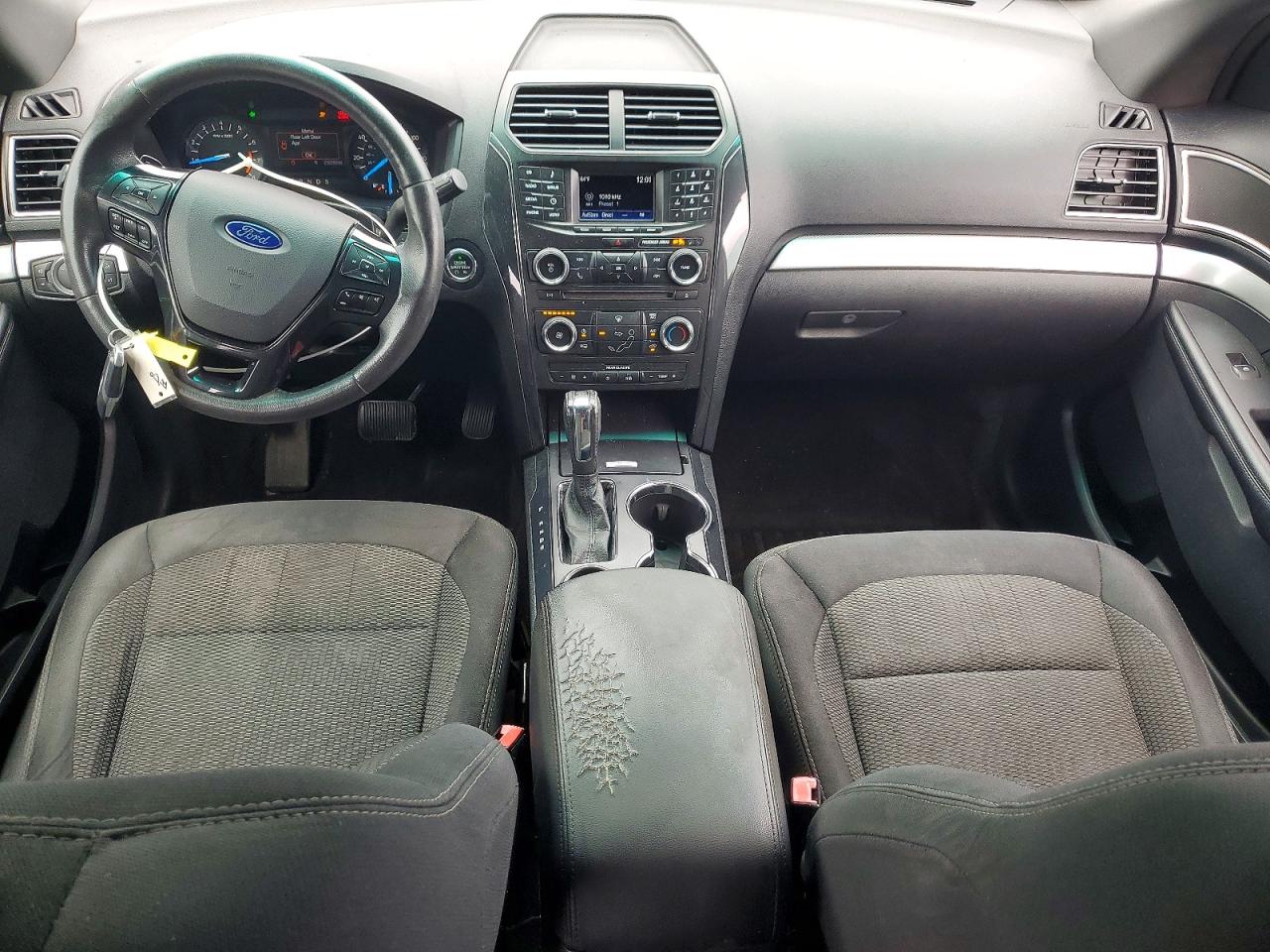 2016 FORD EXPLORER XLT photo 22