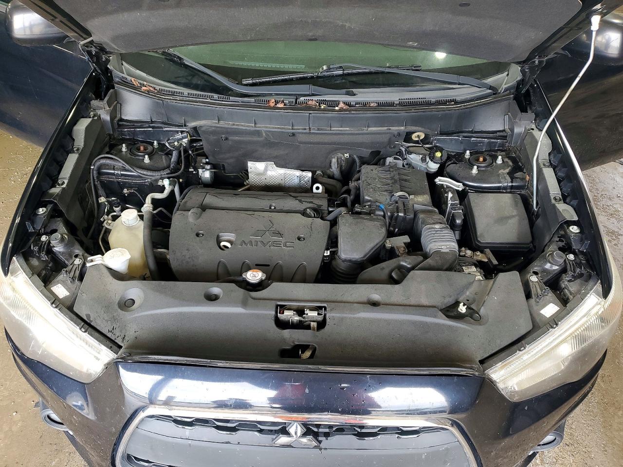 2015 MITSUBISHI OUTLANDER SPORT ES photo 23