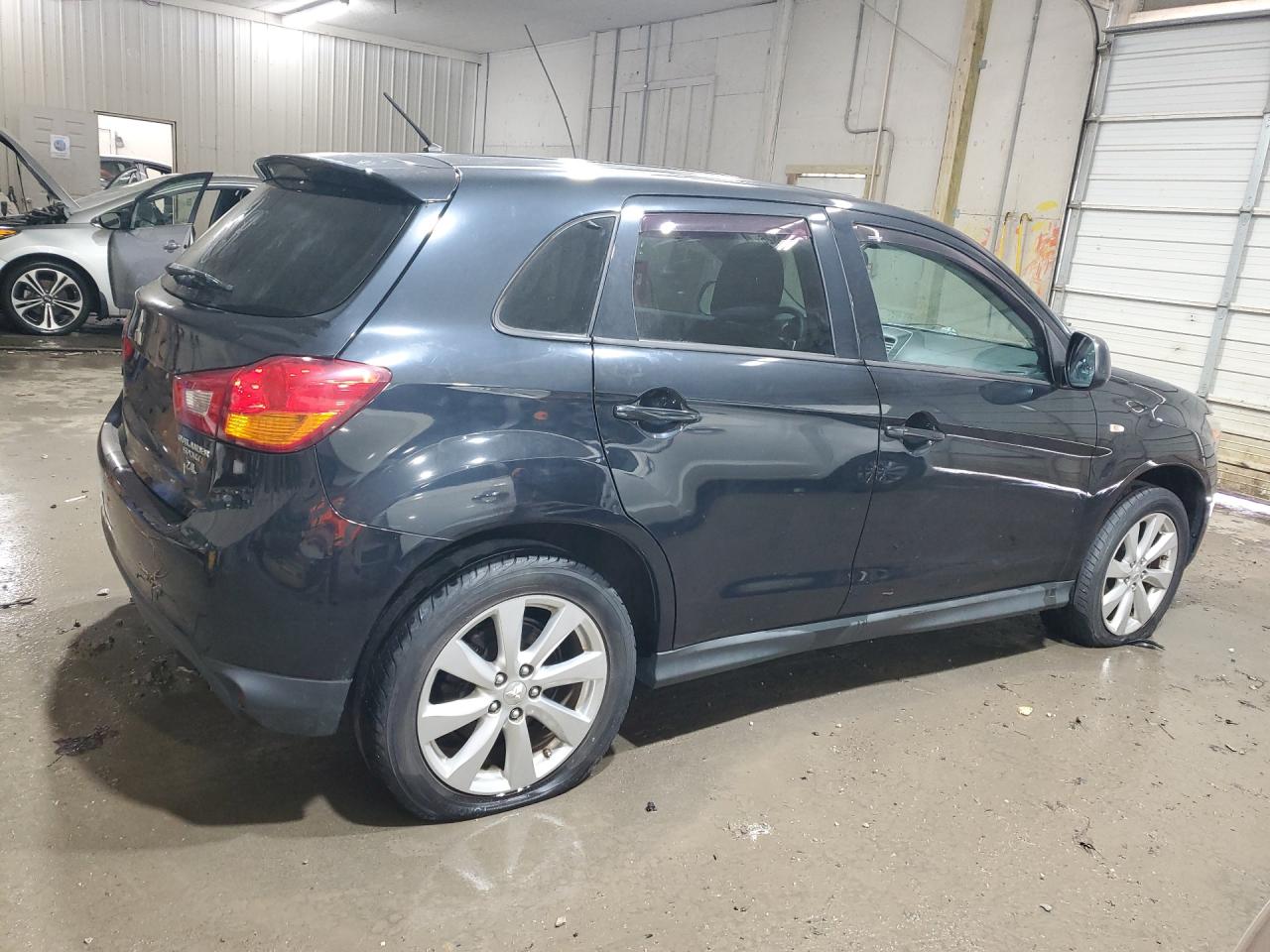2015 MITSUBISHI OUTLANDER SPORT ES photo 5