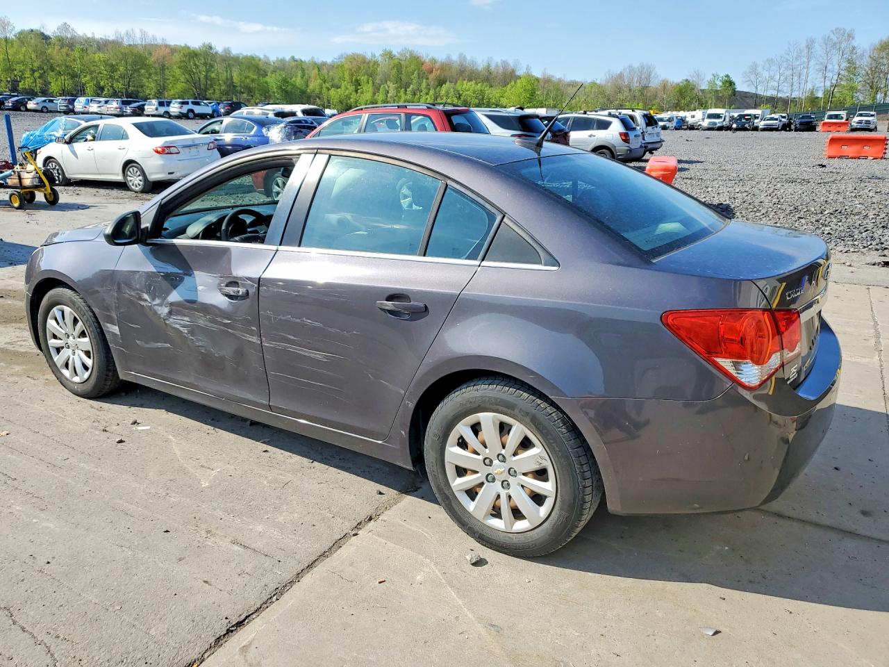 2011 CHEVROLET CRUZE LS photo 4