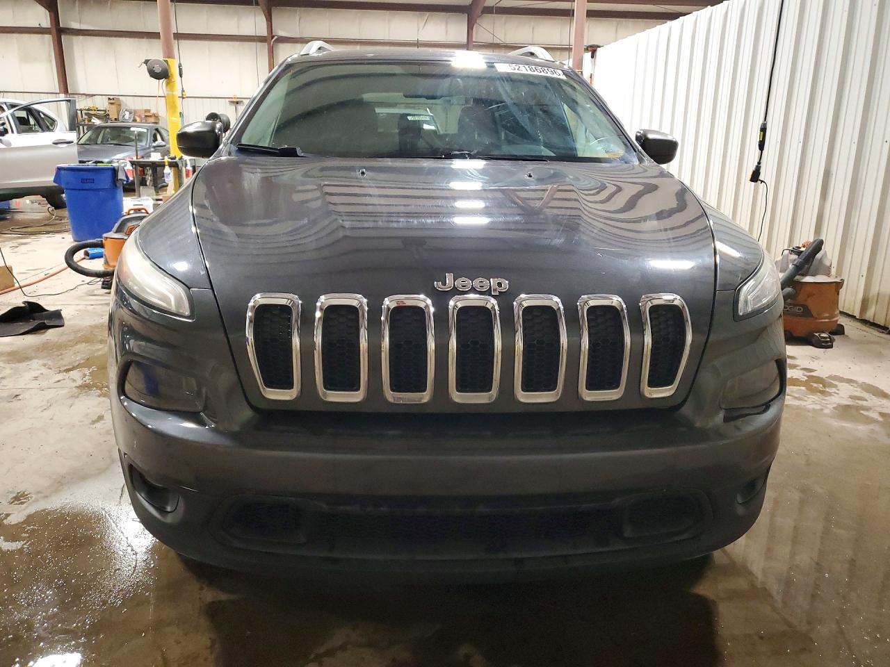 2016 JEEP CHEROKEE LATITUDE photo 9