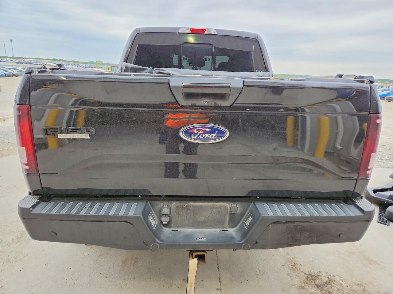 2015 FORD F150 SUPERCREW photo 16