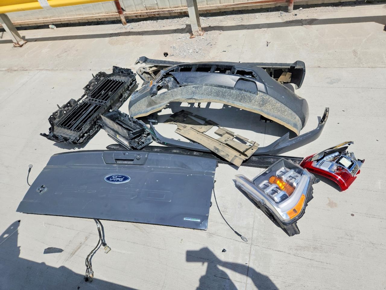 2021 FORD F150 SUPERCREW photo 34