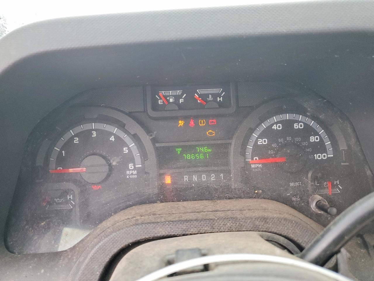 2010 FORD ECONOLINE E150 VAN photo 17
