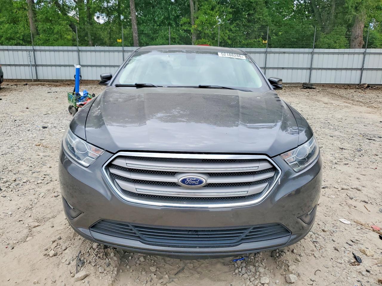 2015 FORD TAURUS SEL photo 9