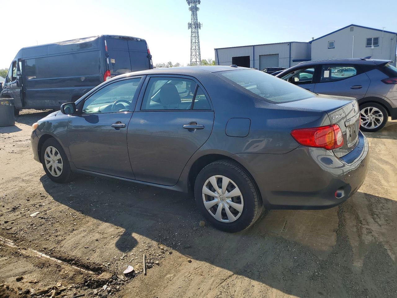 2010 TOYOTA COROLLA LE photo 2