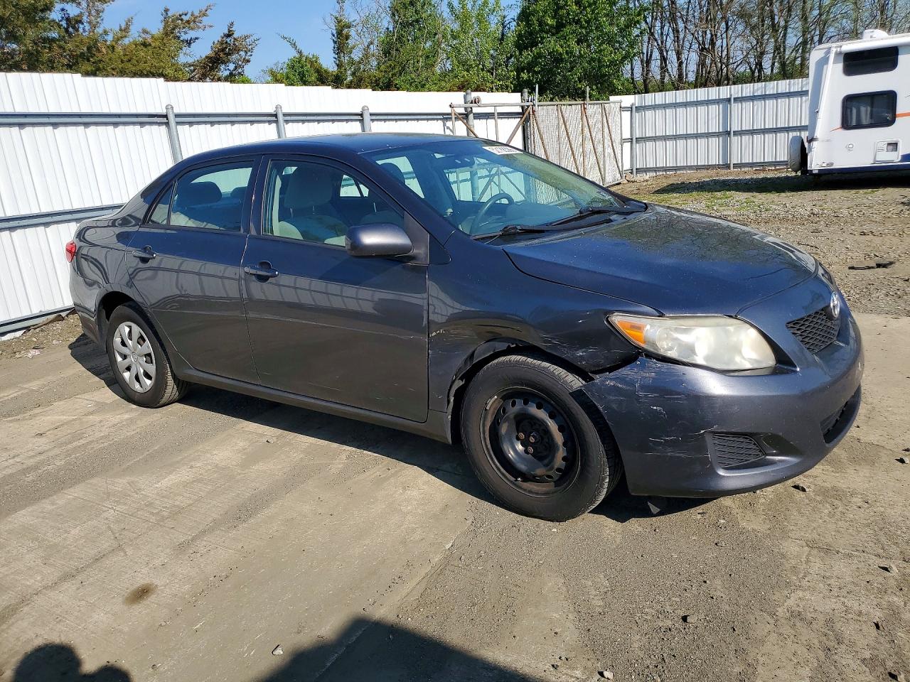 2010 TOYOTA COROLLA LE photo 4