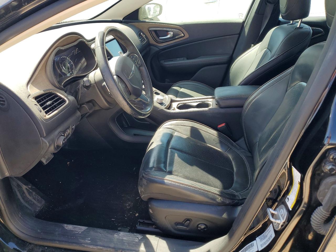 2016 CHRYSLER 200 C photo 13