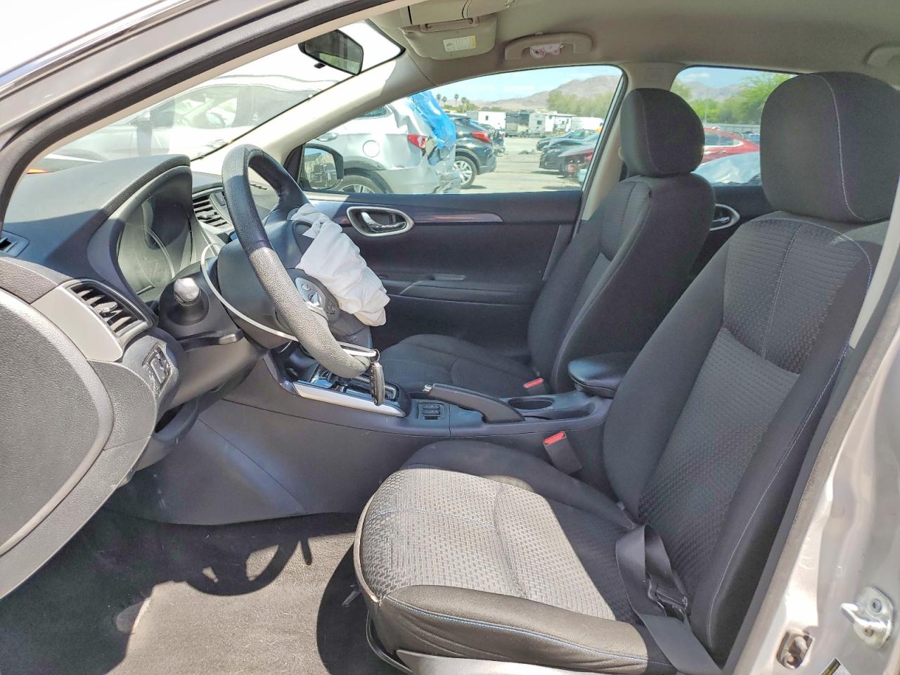 2016 NISSAN SENTRA SR photo 13