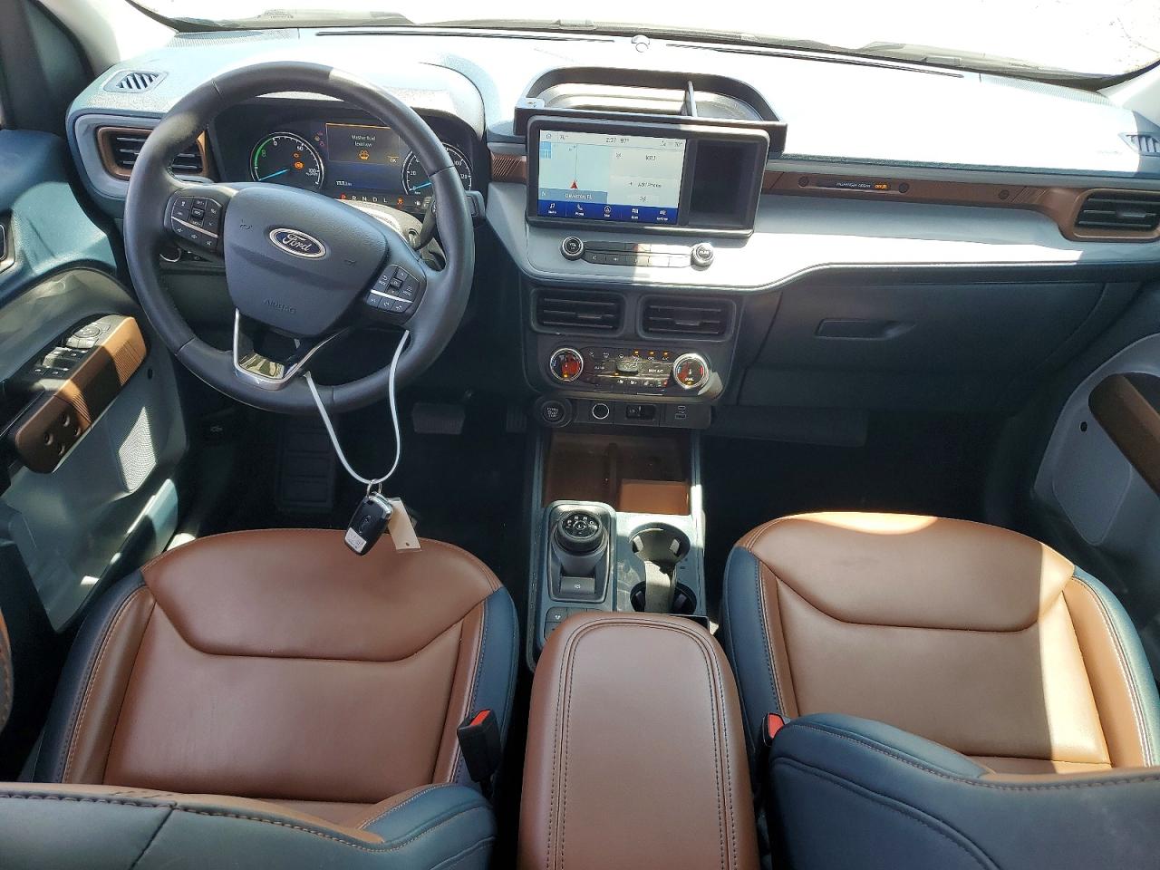 2024 FORD MAVERICK LARIAT photo 15