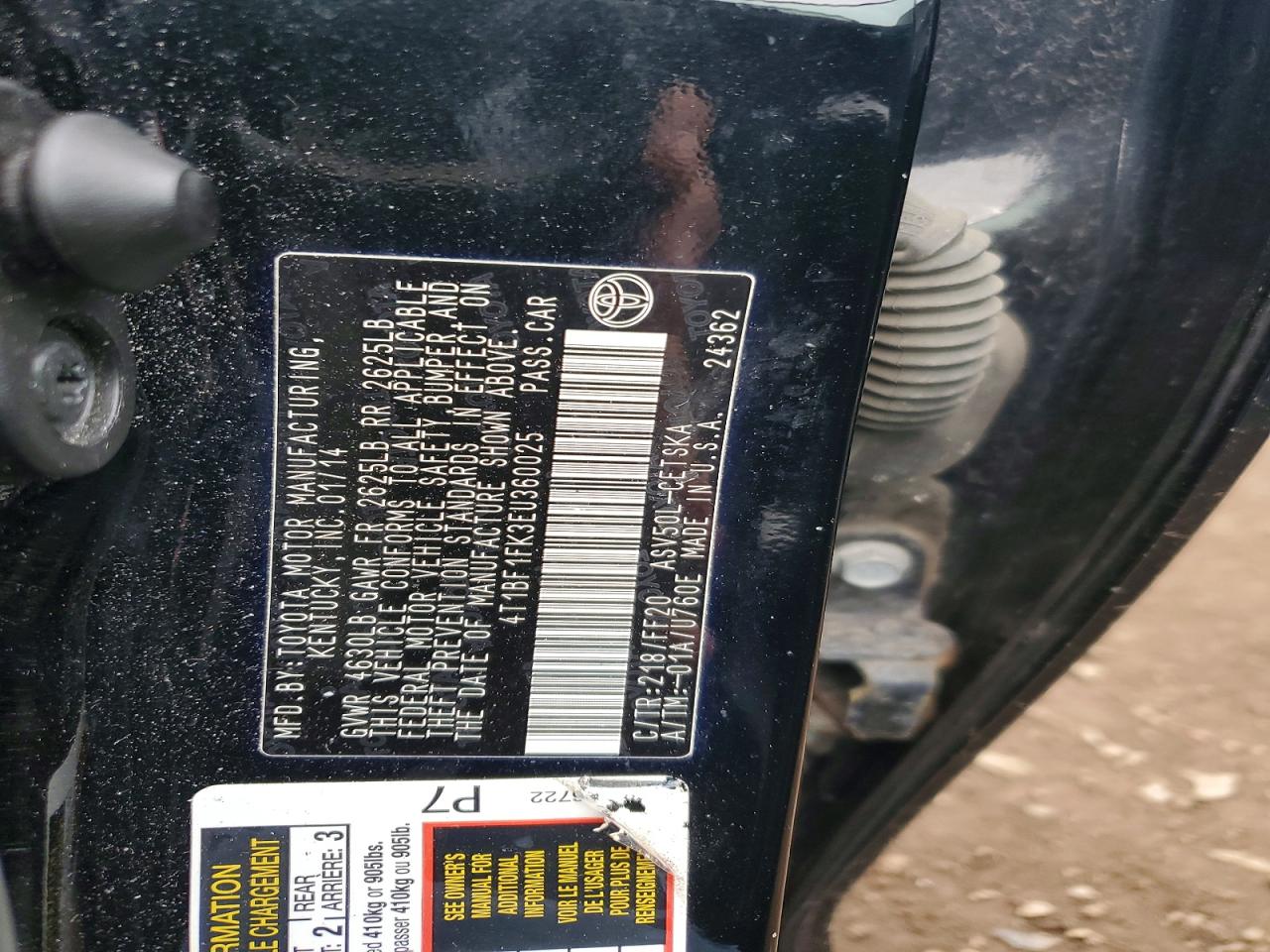 2014 TOYOTA CAMRY SE photo 34