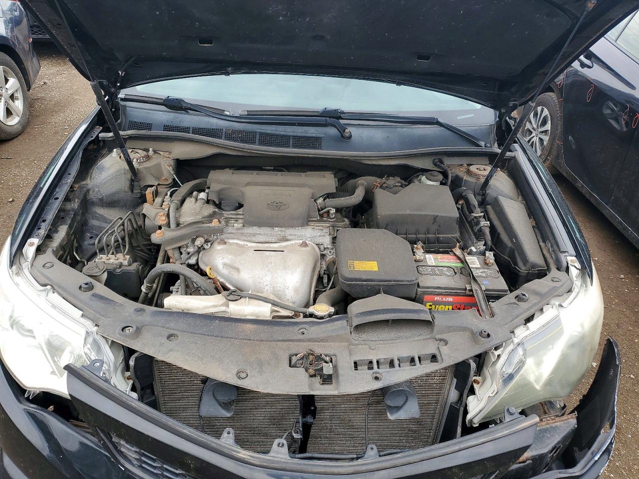 2014 TOYOTA CAMRY SE photo 31