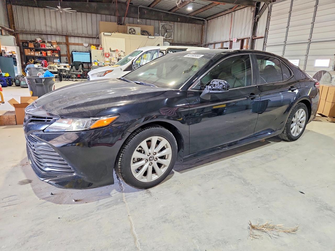 2018 TOYOTA CAMRY