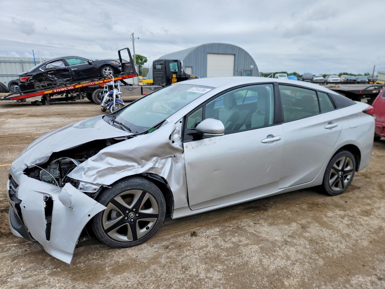 2019 TOYOTA PRIUS