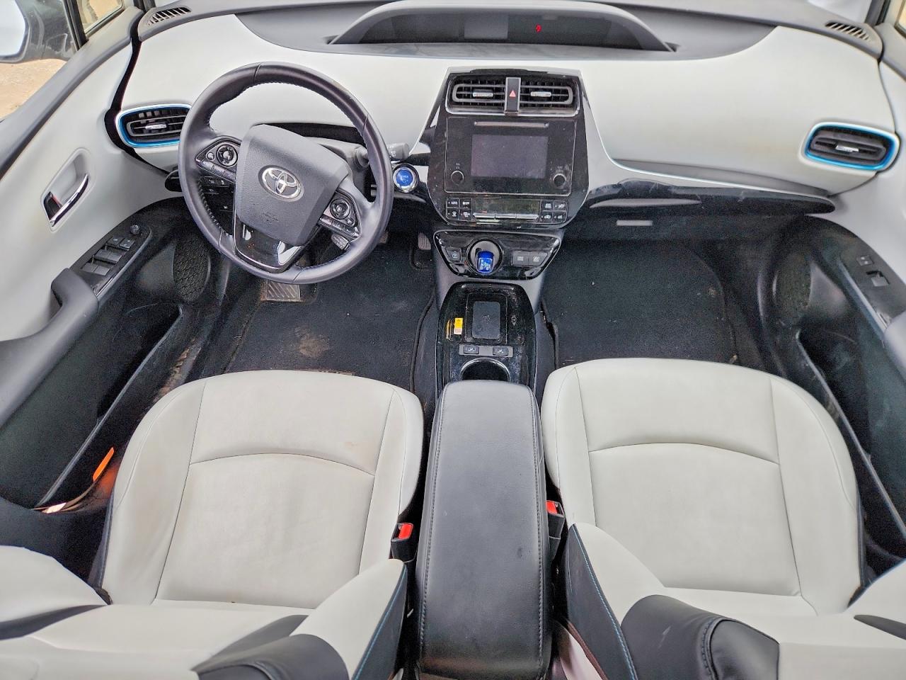 2019 TOYOTA PRIUS XLE photo 22