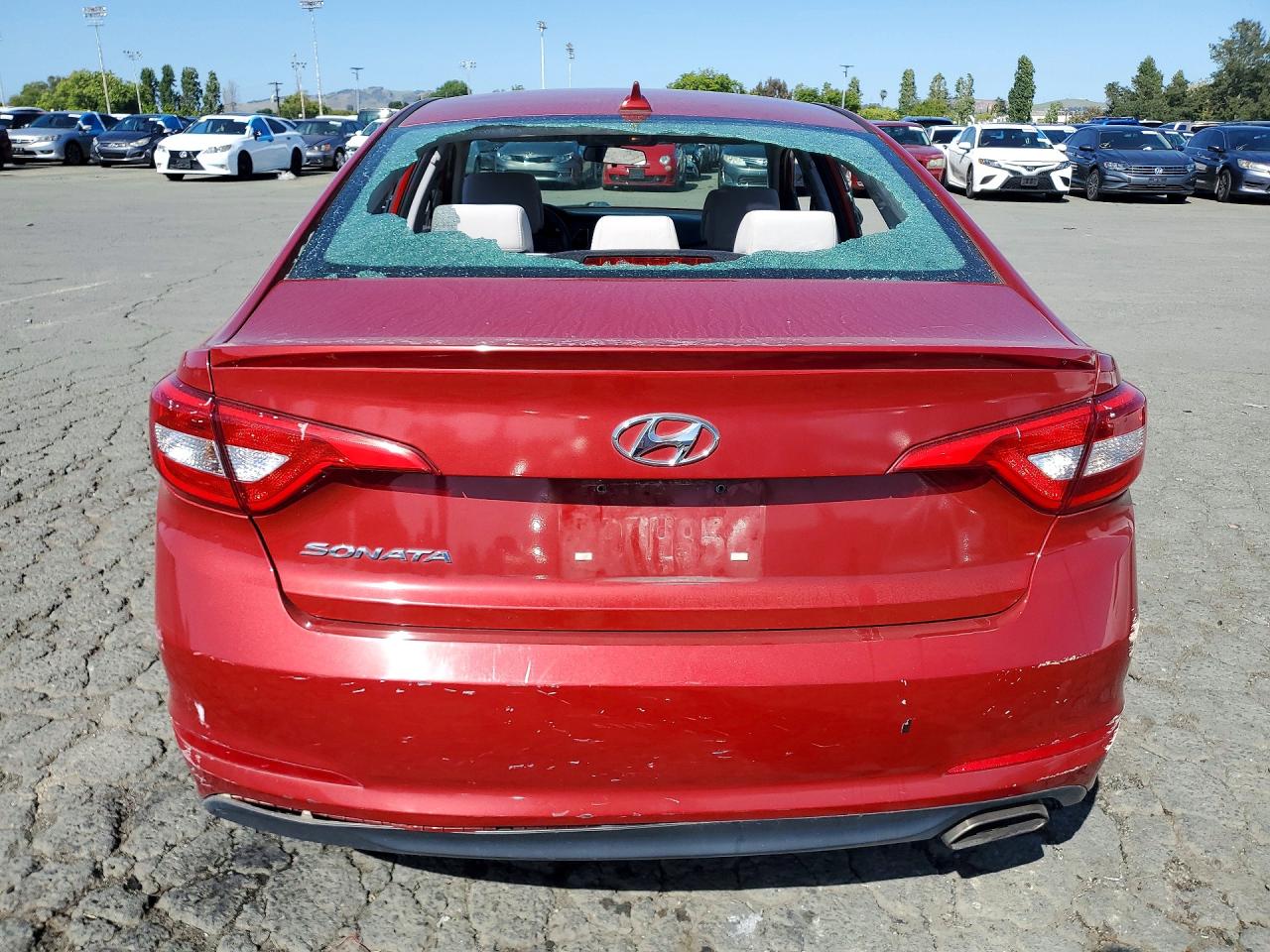 2017 HYUNDAI SONATA SE photo 11