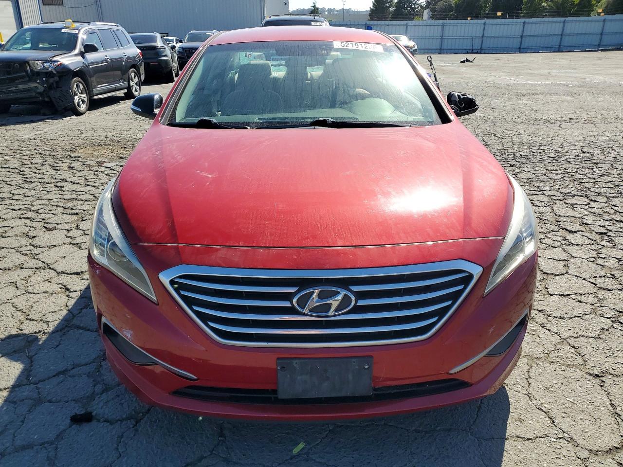 2017 HYUNDAI SONATA SE photo 9