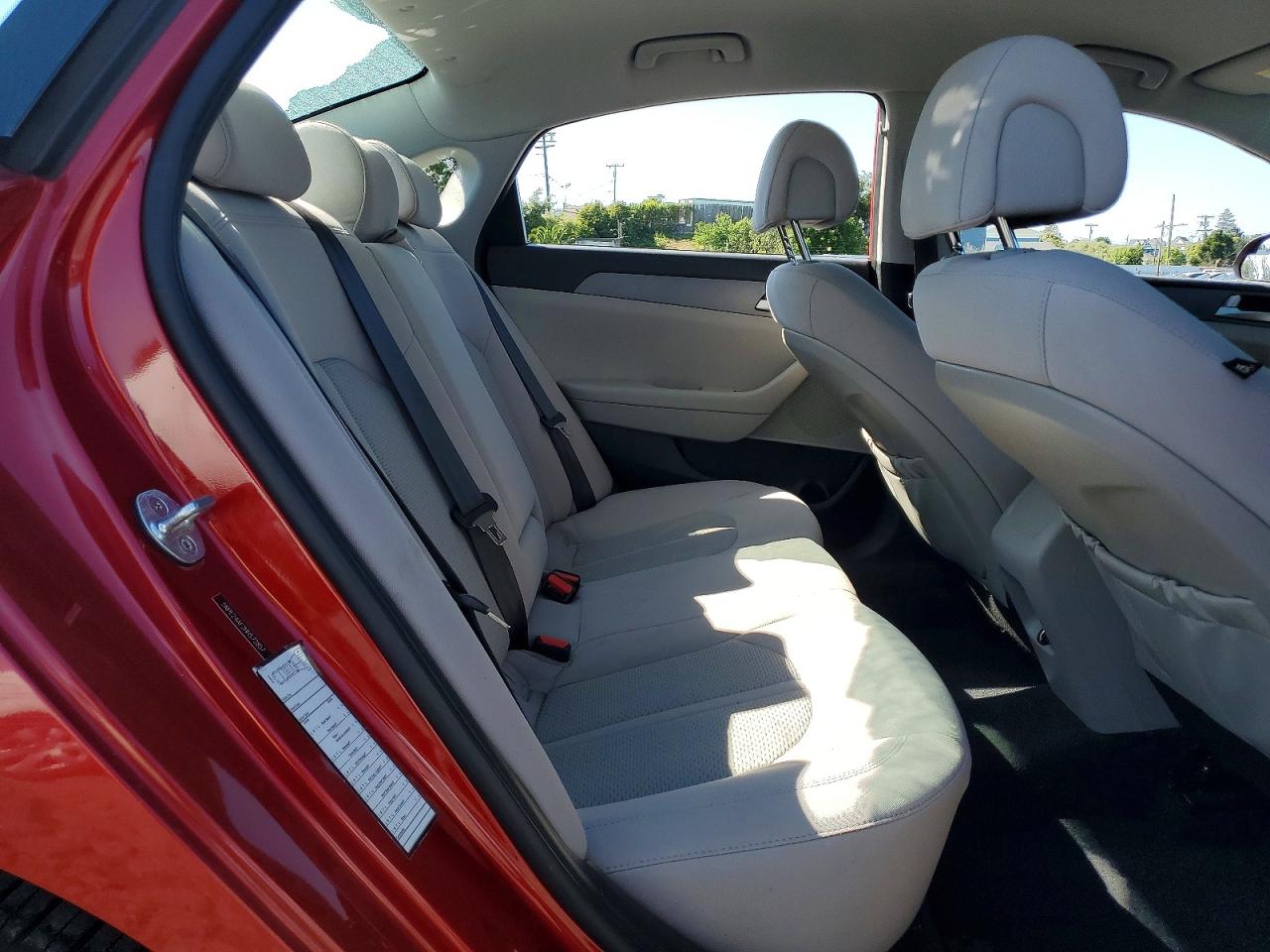 2017 HYUNDAI SONATA SE photo 19