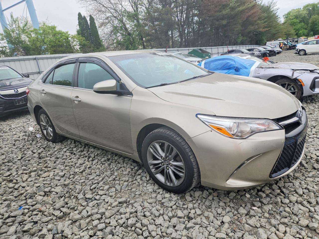 2016 TOYOTA CAMRY SE photo 7