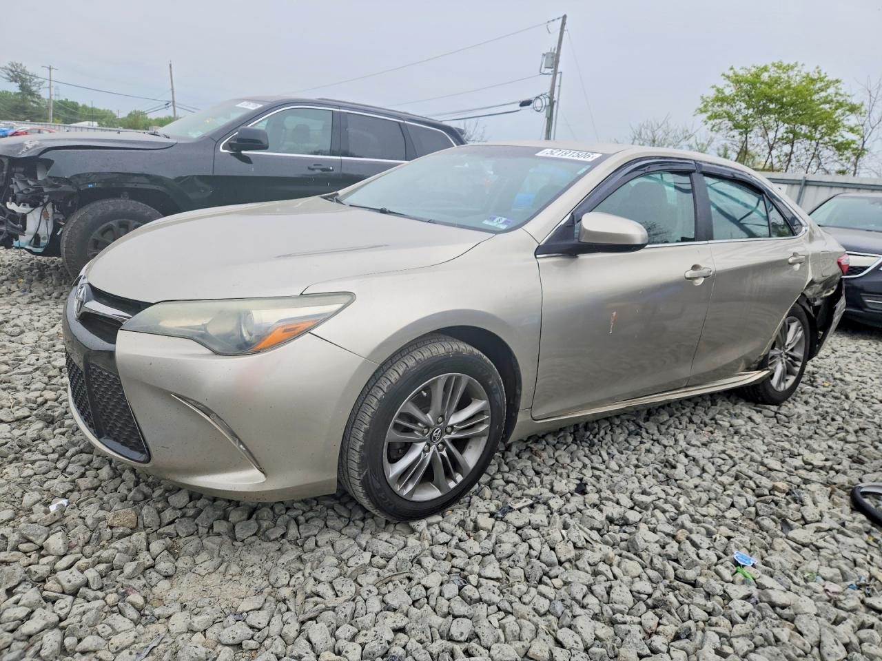 2016 TOYOTA CAMRY