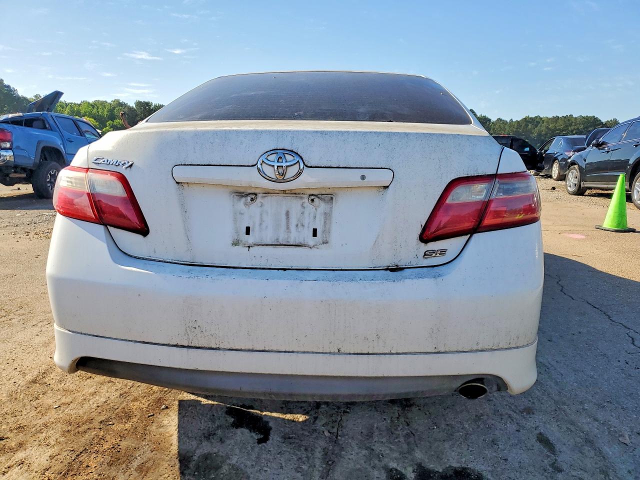 2009 TOYOTA CAMRY SE photo 11