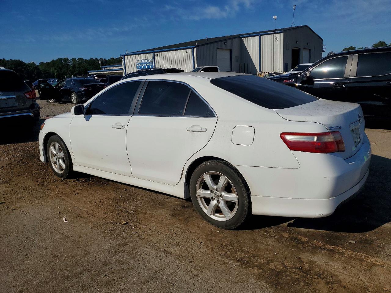 2009 TOYOTA CAMRY SE photo 3