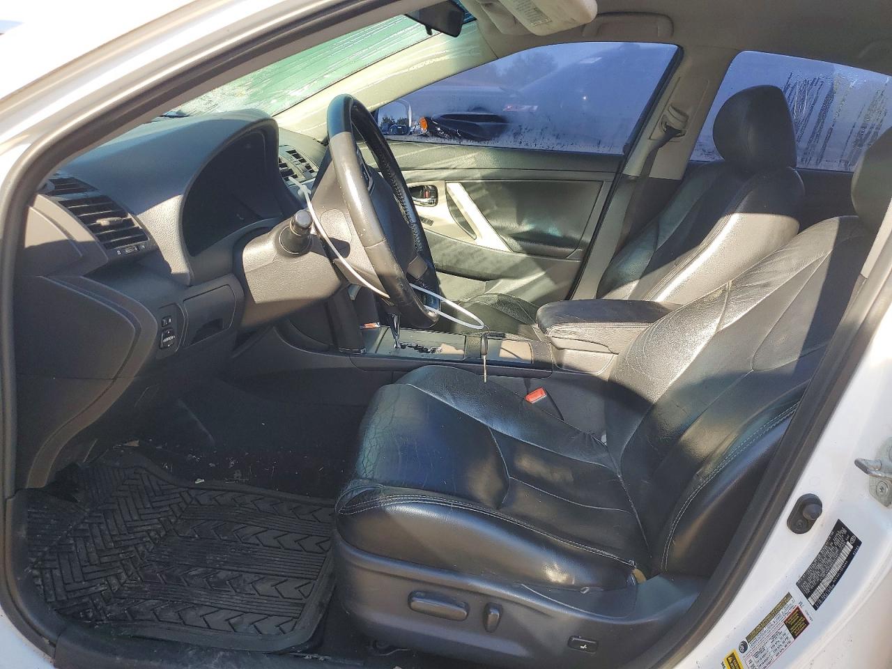 2009 TOYOTA CAMRY SE photo 13