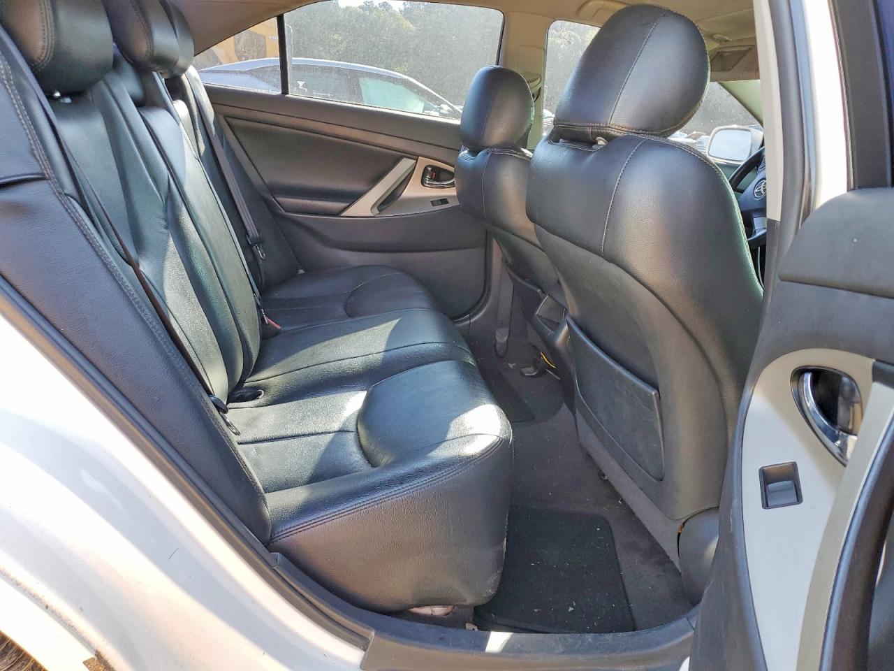 2009 TOYOTA CAMRY SE photo 19