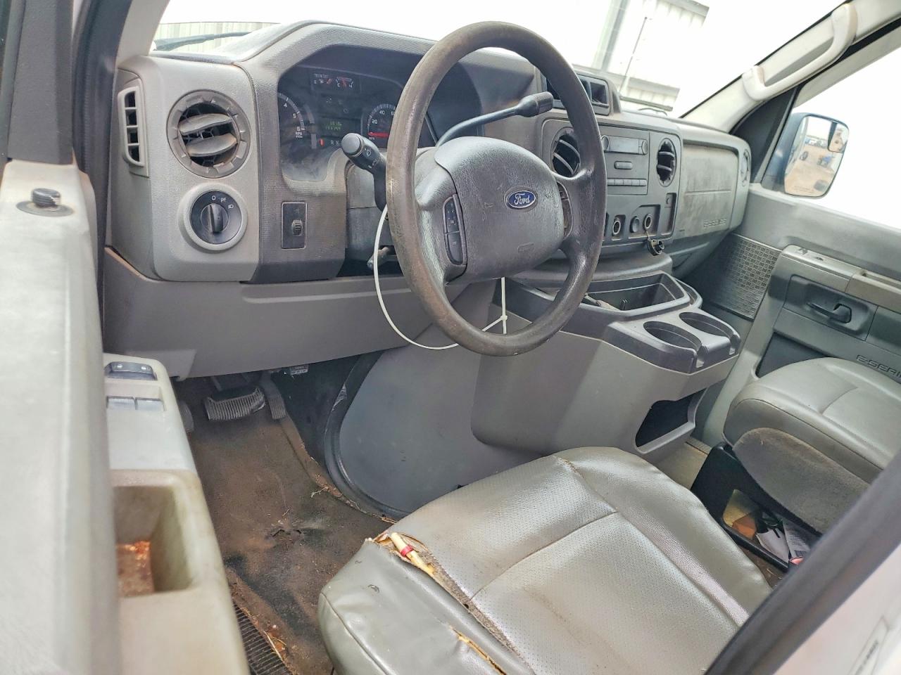2011 FORD ECONOLINE E250 VAN photo 8