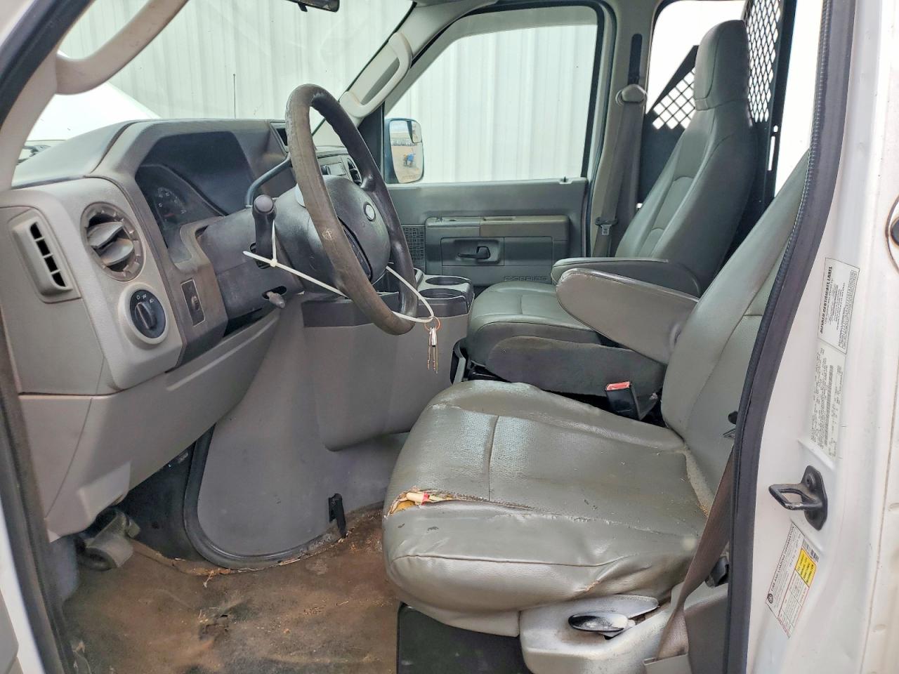 2011 FORD ECONOLINE E250 VAN photo 7