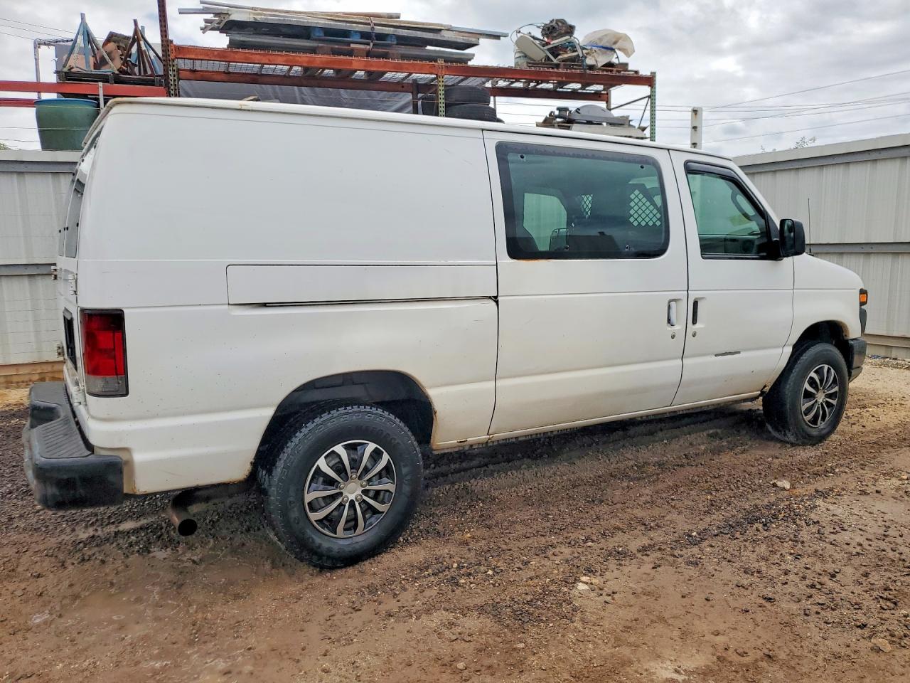 2011 FORD ECONOLINE E250 VAN photo 3