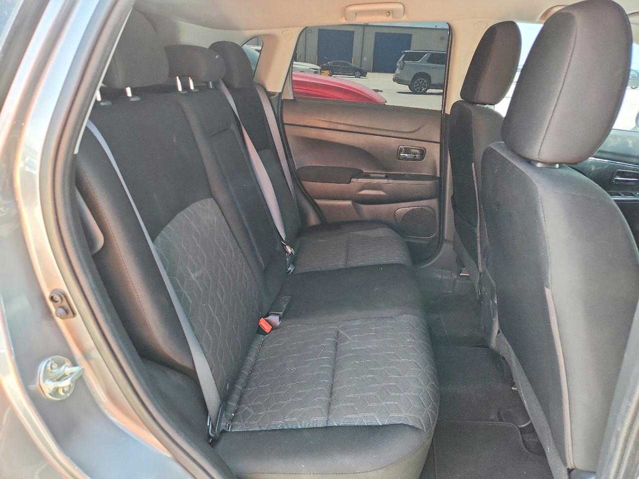 2022 MITSUBISHI OUTLANDER SPORT ES photo 31
