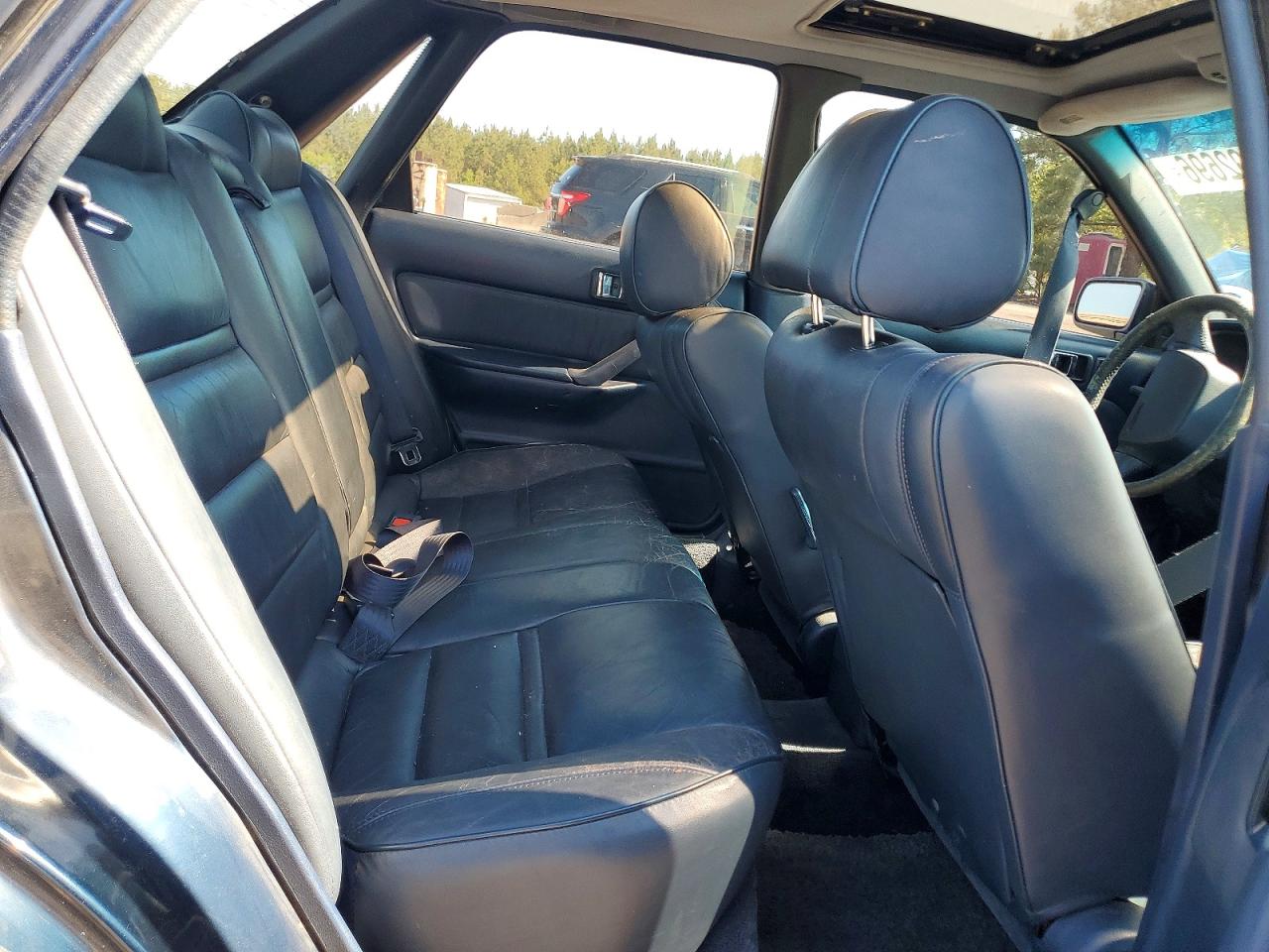 1988 TOYOTA CAMRY LE photo 28