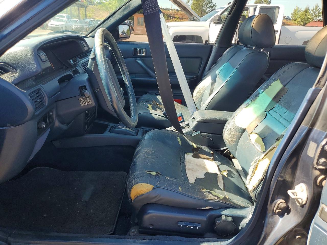 1988 TOYOTA CAMRY LE photo 19