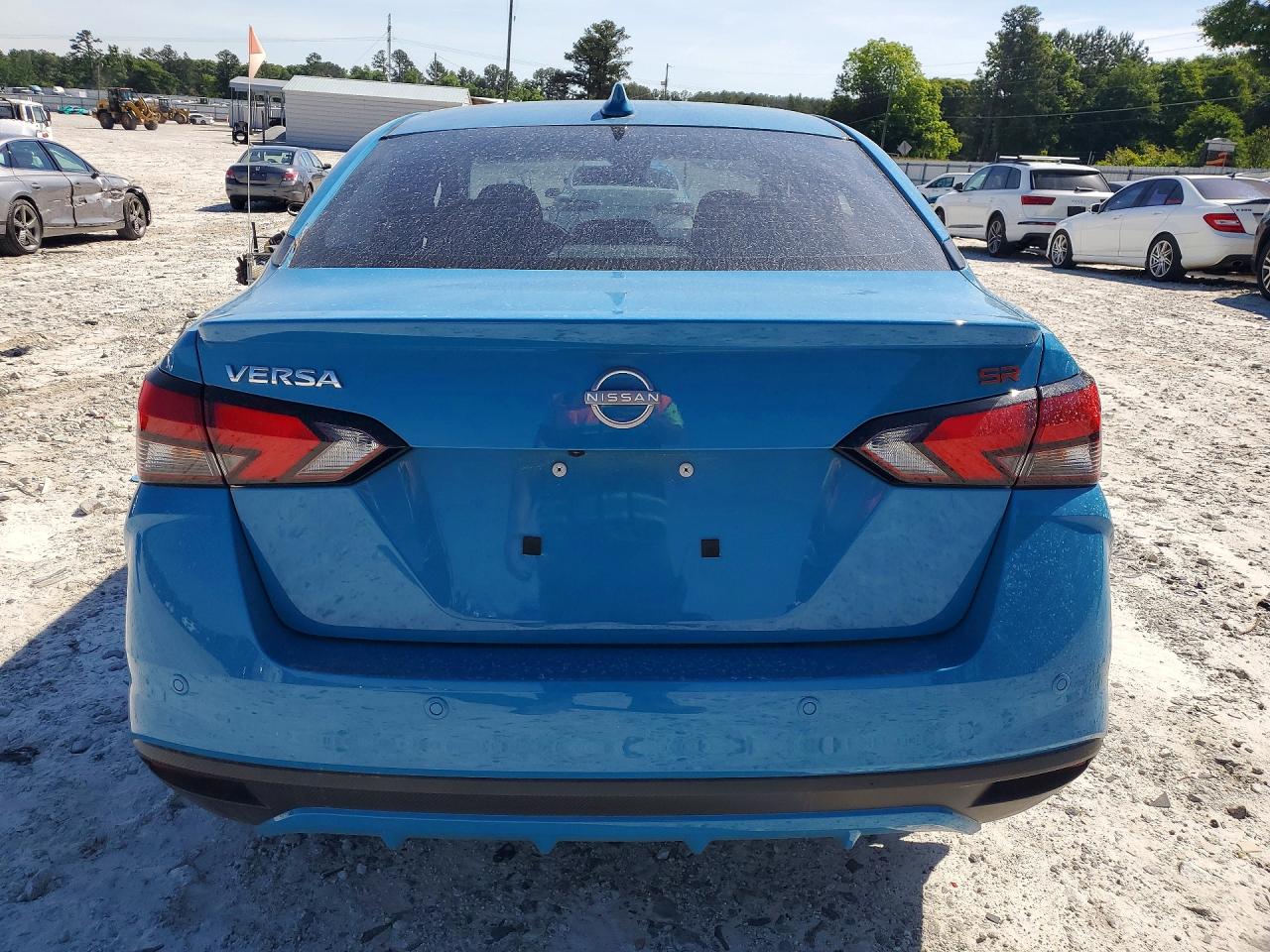 2025 NISSAN VERSA SR photo 6