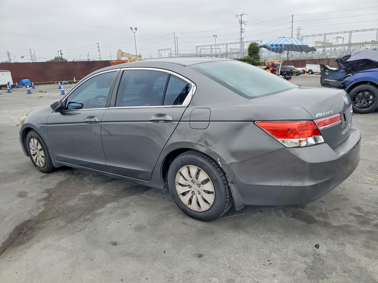 2012 HONDA ACCORD LX photo 4
