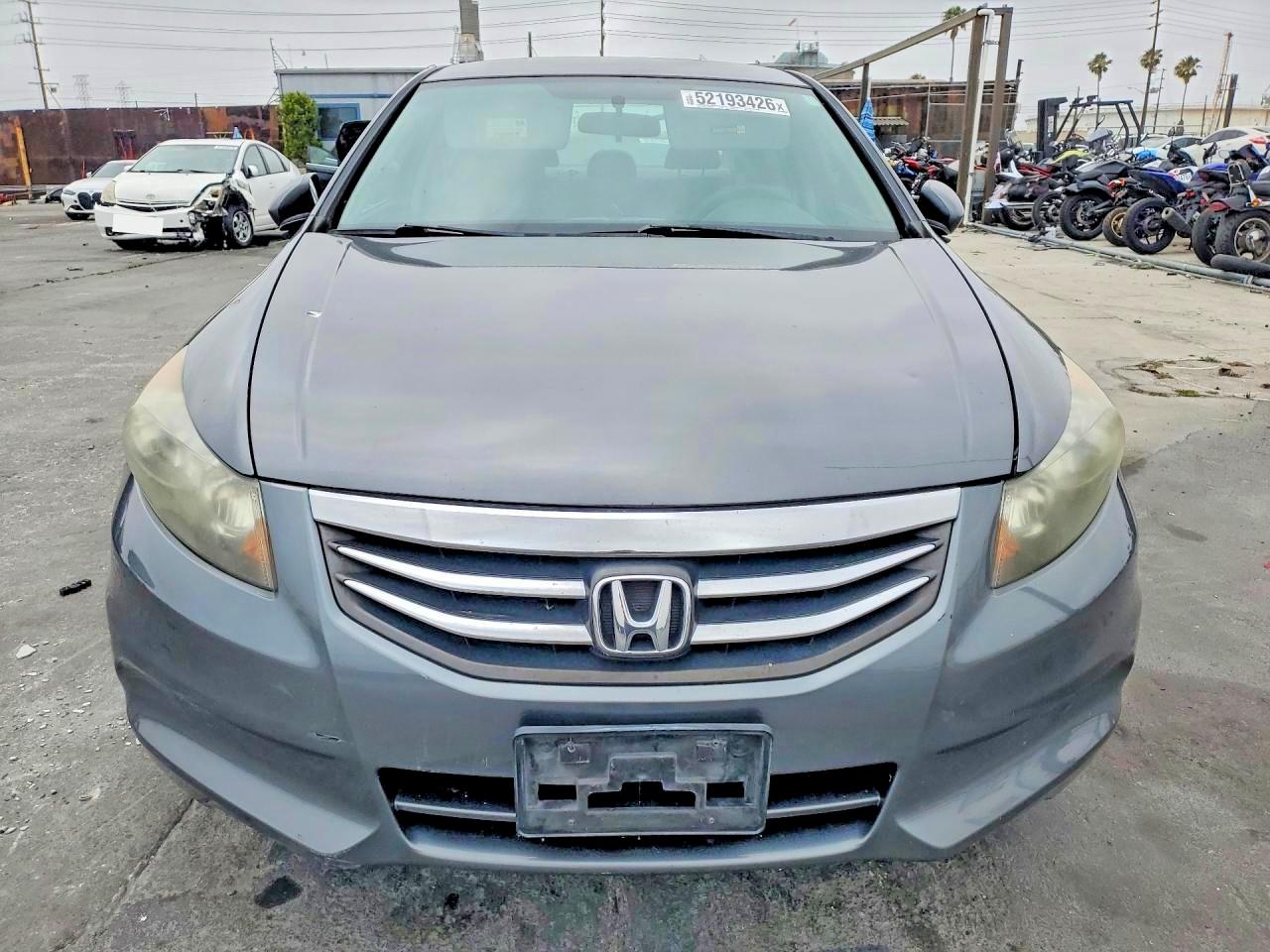 2012 HONDA ACCORD LX photo 13